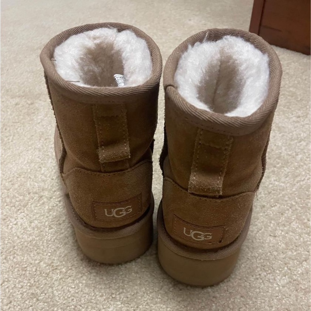 Girls platform UGG boots size 1